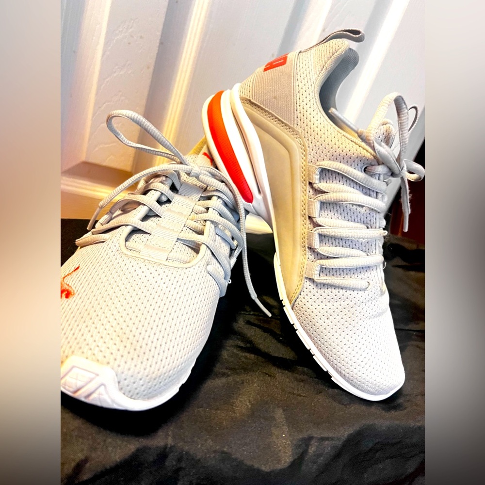 Puma Gray and Pink Women's Sneakers